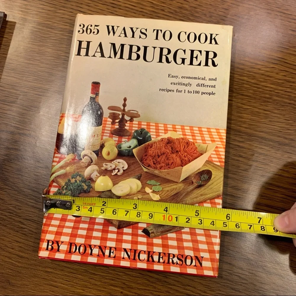 Vintage 365 Ways To Cook Hamburger // 1960s Cookbook // Hardback Cover
